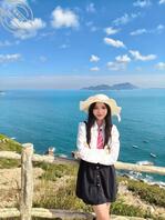 挑战贴:在门口蹲着给外卖小哥口交,扶着门被他后入,具体要怎么做你可以决定1