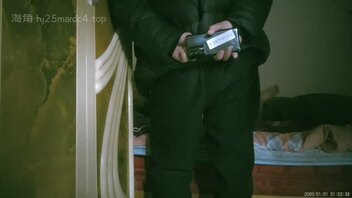 原创视频3_2金币贴，射洪本地小姐姐，1V4