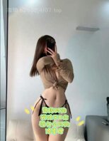 与性感堂嫂性交日记07❤️大伯母生日那天！我和她未来儿媳在车里激情性交