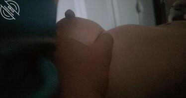 想乱伦冲动摸了亲姐姐的奶子，被狠狠扇了脸该怎么办0