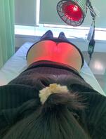 趁骚妈针灸，偷拍她骚屁股1