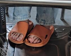 变态妹控分享堂妹的日常生活照。（十七）1