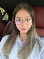 来来羞辱开发一下，最后合照猜哪个是结婚了的
2