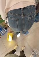 总是在别人不注意的时候插入温暖的臀部 感受两边肉肉的包裹感！2