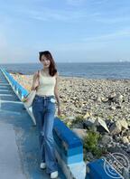 原创厕拍03年大三女大学生骚逼鞋可认证0