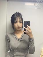 室友给我分享的这，本人大三，想被海角叔叔评价脸和身材，后面有戴眼镜和吊带1