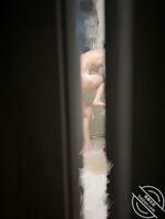 【原创】-4.又一次偷看姐姐洗澡,姐姐好像发现我了2