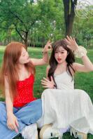 曝光一对好闺蜜雯雯和勤勤：喜欢哪个就来让哪个完成你下达的任务2