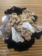 有没有荆门的同好一起撸骚妈的原味丝袜奶罩骚内高跟鞋2