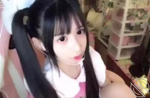 蔡萝莉自拍不料被镜子反光,看到她全身照后,细品......1