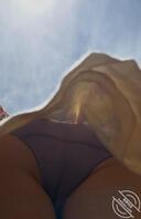 跟妈妈一起去超市，偷拍下2