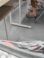 偷拍辅导班骚同学美脚1