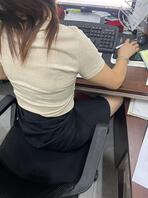 兄弟们我又来了，好不容易把摄像头放好，骚逼腿不张开了2