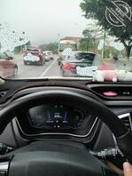 回家路上,大白天忍不住和妹妹在车上口交肏逼,我又内射了0