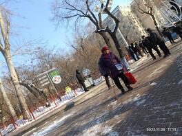 建国公园老头乐（这应该是建国公园最老的老头乐吧听说70多岁快80了）