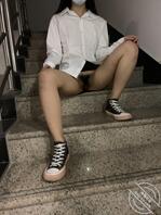 大学美女爱露出2