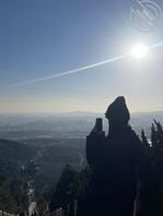 分享在小表姐家里沙发上操女友的视频1