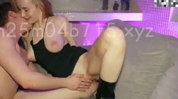 女儿就是生来操的