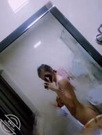 人前优雅大方 人后一丝不挂2