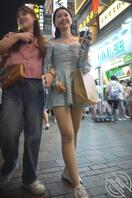 蓝色连衣裙小姐姐，肉丝白内内0