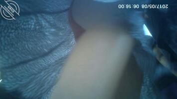 原创CD：抄底身材丰满的花连衣裙学生1