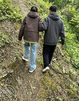 297.和姐姐姐夫相约去爬山，爬到一半让姐姐露出给我看，真心看不够