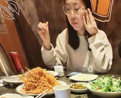 弟媳洗澡偷拍（限时删）2