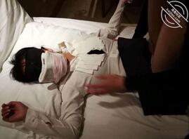 迷奸系列(8)亲舅妈被我和舅舅下迷奸,真他妈爽1