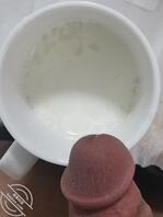 射在妈妈喝的牛奶里面2