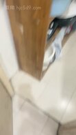 女儿上学后还是不忘拍zw的视频给我看