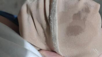 隔壁骚货的丝袜打胶1