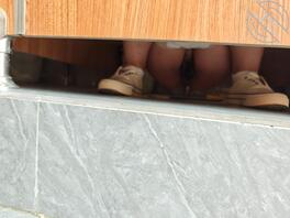 厕拍有视频了，请大佬指导，都是18-25岁的嫩妹2