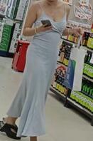 兄弟们，这种妹子是不是活很好？1