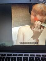 看到老妈电脑里的照片，对老妈产生了性幻想，大哥们解解惑可以吗1