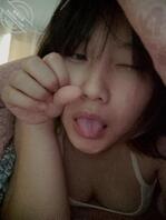 骚母狗露脸吃鸡吧拍裸照