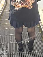 原创大学妹妹同居系列…106和妹妹逛街，妹妹在学校图书馆楼梯露出0