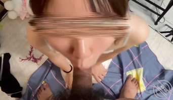 分享几张亲姐姐的吃鸡照1