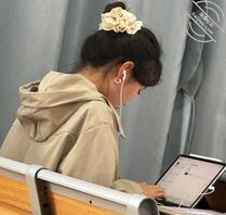 厕拍极品女大 好看中的好看 宁愿有被抓的风险都要伸过去拍白屁股