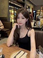 来自评论区投稿第九集:此贴为合集,共计5位美女去衣诱惑。0