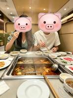 (原创）当着妹妹男朋友的面带走妹妹，然后再酒店爆操妹妹（上）