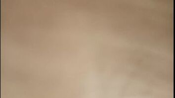 逛街时把美少妇拉到公园里射一嘴