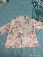 偷拍骚逼大胸同事(10),偷偷潜进骚逼的宿舍,用她的内衣打飞机。0