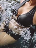 爱泡温泉和事后挨炮的老婆0