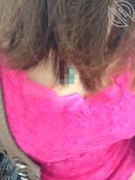 分享骚妻呼之欲出的大奶2